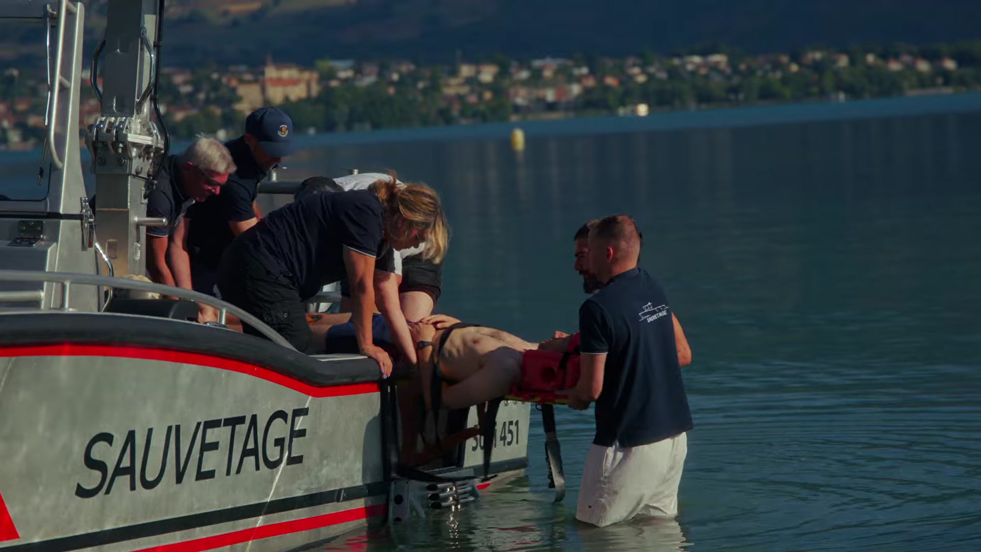 Exercice de sauvetage au lac, INVprod